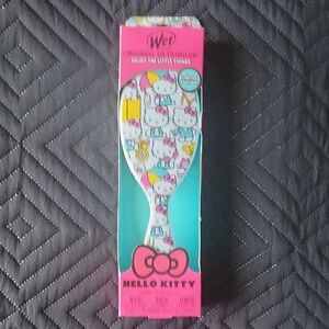 Hello Kitty Limited Edition Detangler Brush - Pink and White